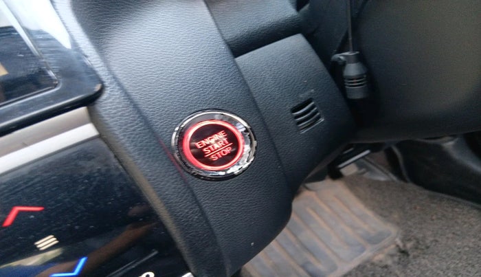 2017 Honda WR-V 1.5L I-DTEC VX MT, Diesel, Manual, 1,06,241 km, interior