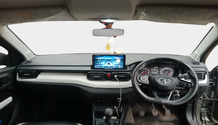 2023 Tata PUNCH PURE MT, Petrol, Manual, 63,669 km, interior