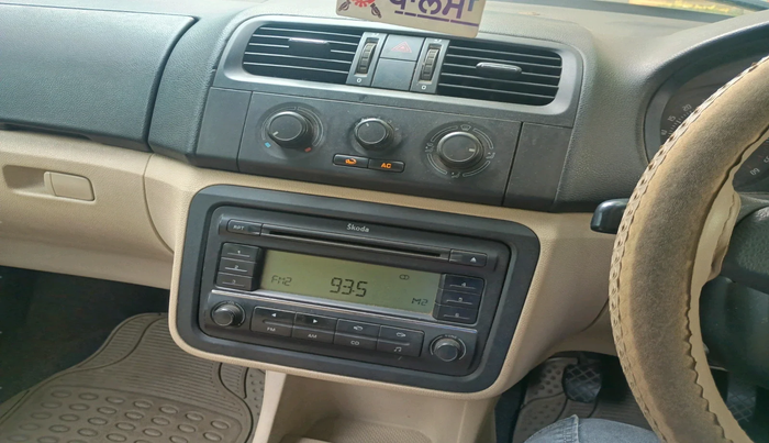 2014 Skoda Fabia AMBITION PLUS 1.2 TDI CR, Diesel, Manual, 67,001 km, interior