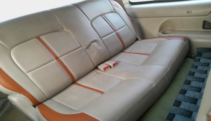 2010 Ford Endeavour 3.0L 4X4 AT, Diesel, Automatic, 1,41,511 km, interior