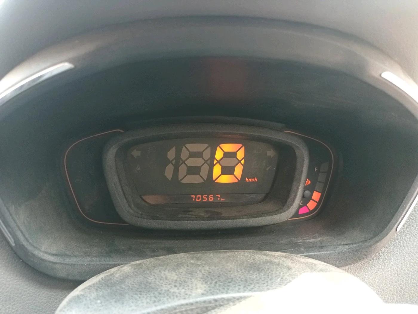 2017 Renault Kwid RXT 0.8, Petrol, Manual, 70,900 km, interior