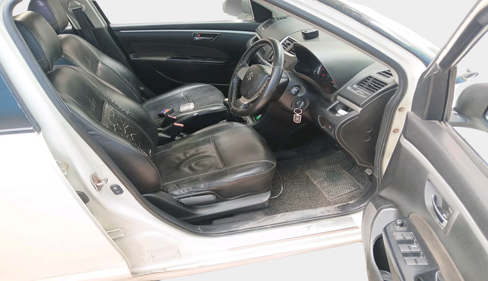 2013 Maruti Swift VXI, Petrol, Manual, 1,54,660 km, interior