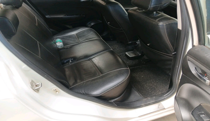 2013 Maruti Swift VXI, Petrol, Manual, 1,54,660 km, interior