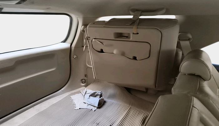 2014 Toyota Fortuner 3.0 4X2 MT, Diesel, Manual, 98,641 km, interior