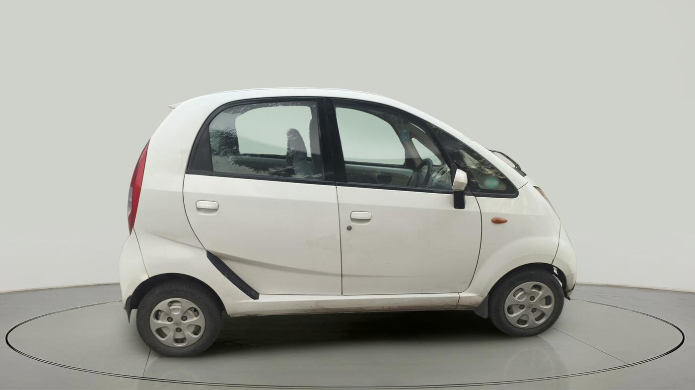 2015 Tata Nano LX, Petrol, Manual, 76,500 km, exterior
