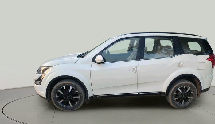 2021 Mahindra XUV500 W11 (O) AT, Diesel, Automatic, 91,891 km, exterior