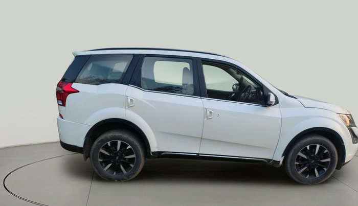 2021 Mahindra XUV500 W11 (O) AT, Diesel, Automatic, 91,891 km, exterior