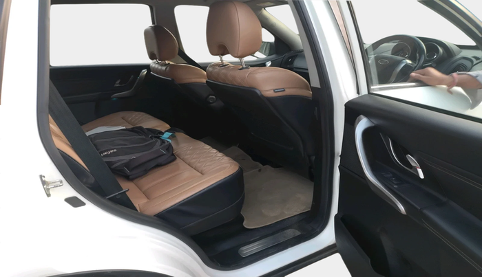 2021 Mahindra XUV500 W11 (O) AT, Diesel, Automatic, 91,891 km, interior