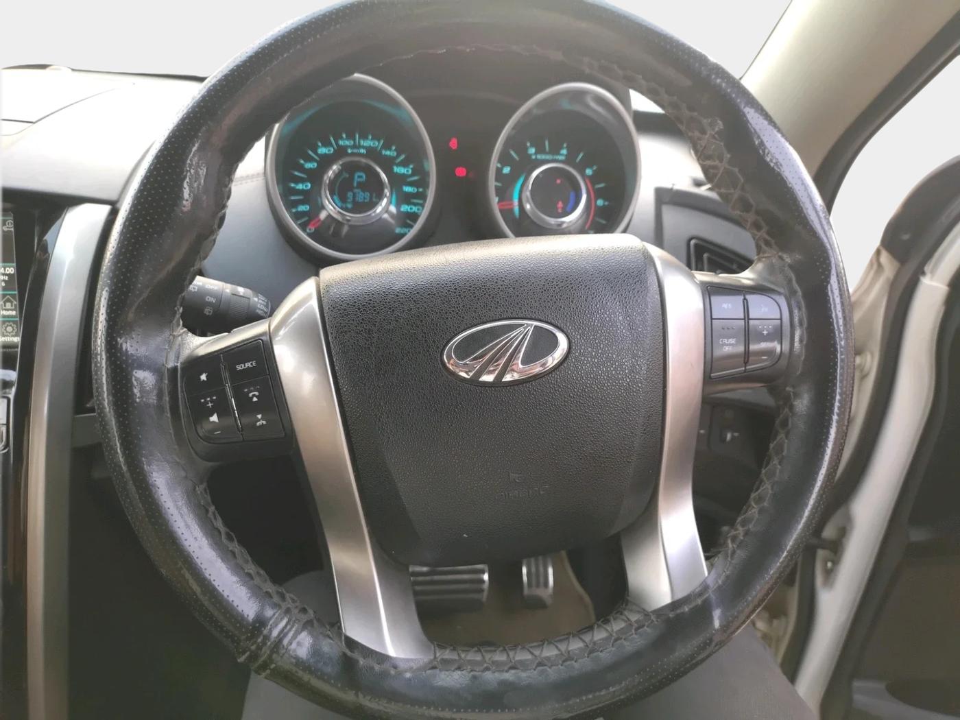 2021 Mahindra XUV500 W11 (O) AT, Diesel, Automatic, 95,000 km, interior
