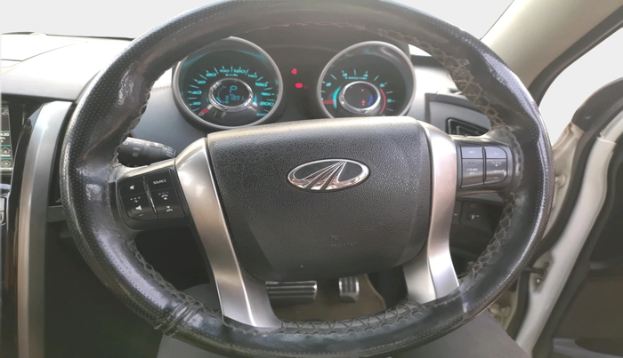 2021 Mahindra XUV500 W11 (O) AT, Diesel, Automatic, 91,891 km, interior