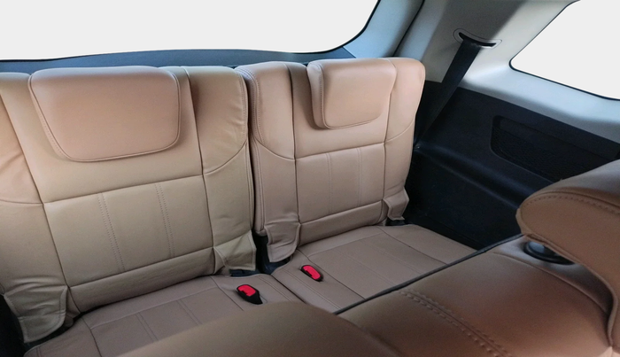 2021 Mahindra XUV500 W11 (O) AT, Diesel, Automatic, 91,891 km, interior