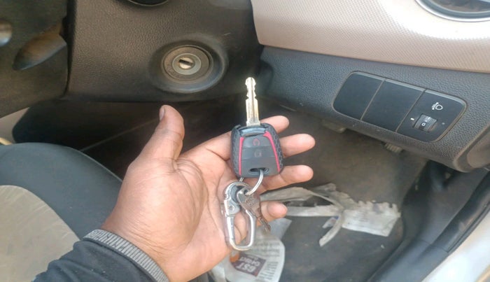 2017 Hyundai Grand i10 SPORTZ U2 1.2 CRDI, Diesel, Manual, 1,32,130 km, interior