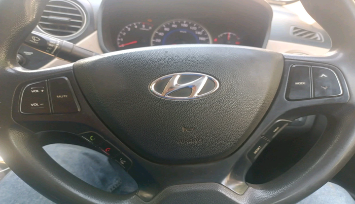 2017 Hyundai Grand i10 SPORTZ U2 1.2 CRDI, Diesel, Manual, 1,32,130 km, interior