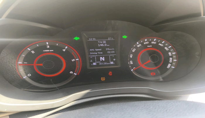 2019 Mahindra XUV300 W8 (O) 1.5 DIESEL AMT, Diesel, Automatic, 30,138 km, interior