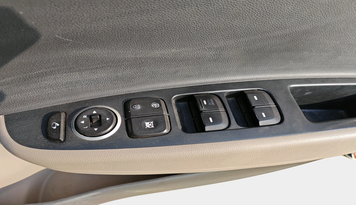 2016 Hyundai Grand i10 ASTA 1.2 KAPPA VTVT, Petrol, Manual, 82,771 km, interior