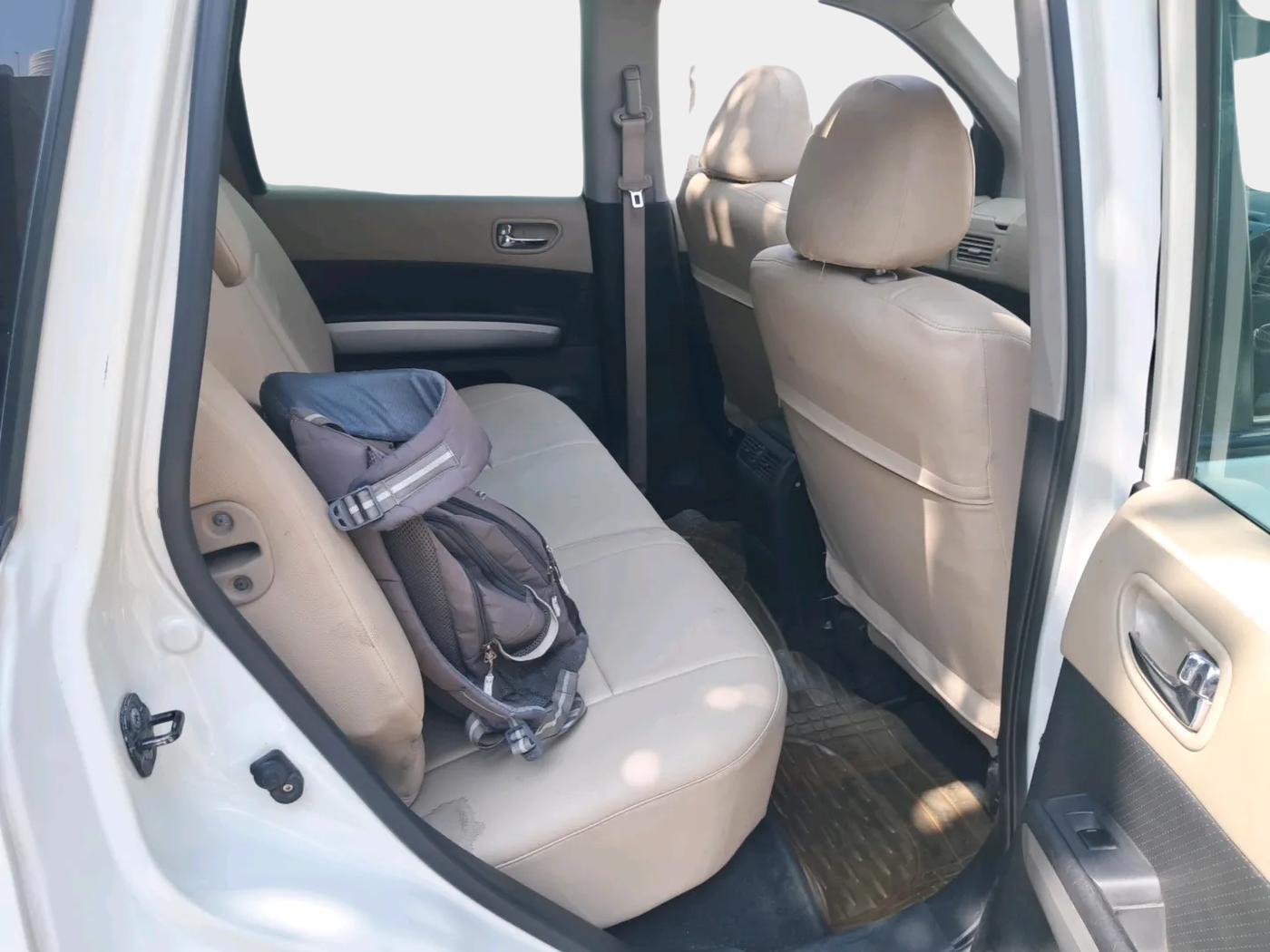 2010 Nissan X Trail T31, Diesel, Automatic, 65,816 km, interior