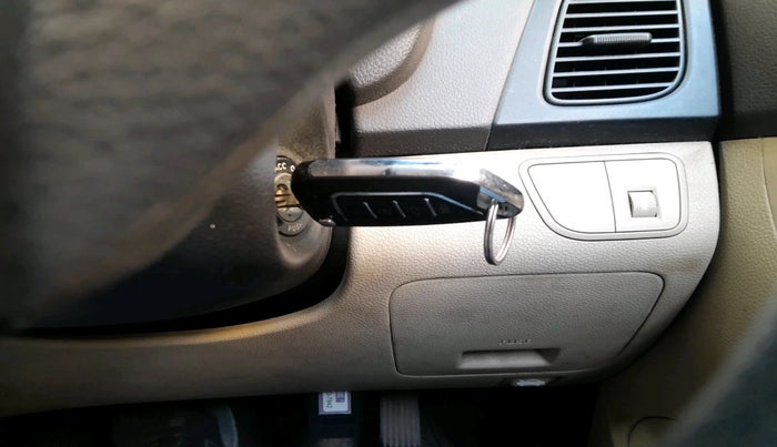 2015 Hyundai Eon ERA +, Petrol, Manual, 67,927 km, interior