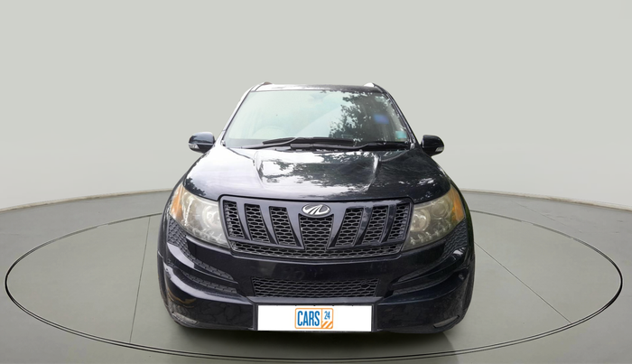 2015 Mahindra XUV500 W8, Diesel, Manual, 93,767 km, exterior