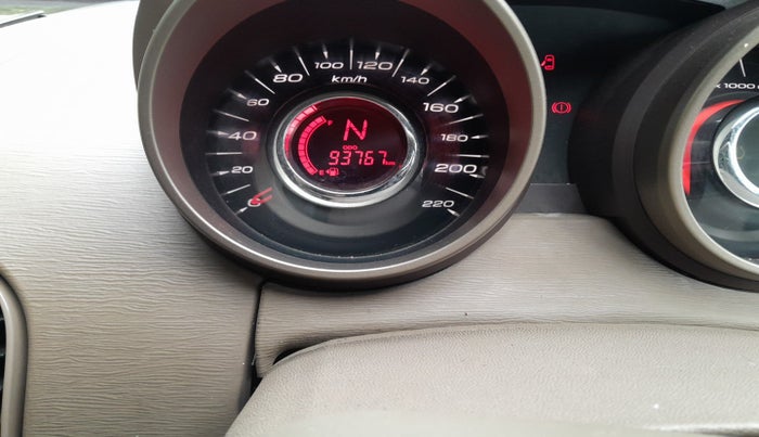 2015 Mahindra XUV500 W8, Diesel, Manual, 93,767 km, interior