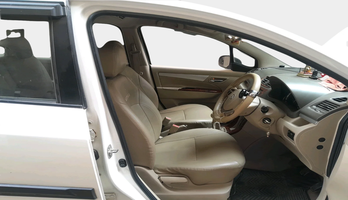 2016 Maruti Ertiga VXI CNG, Petrol, Manual, 1,10,516 km, interior