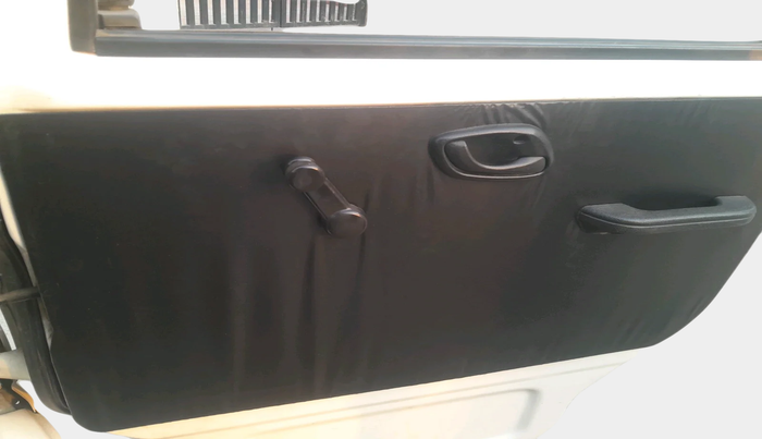 2018 Maruti Eeco 5 STR WITH A/C+HTR, Petrol, Manual, 1,49,269 km, interior