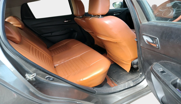 2018 Maruti Swift ZDI, Diesel, Manual, 1,06,495 km, interior