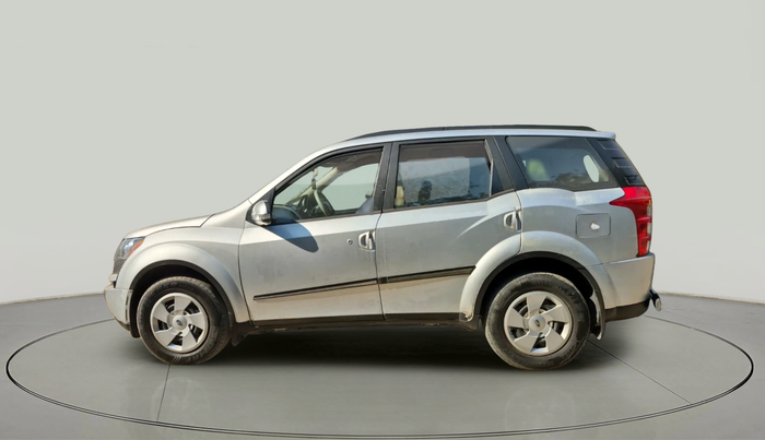 2015 Mahindra XUV500 W6, Diesel, Manual, 1,39,004 km, exterior