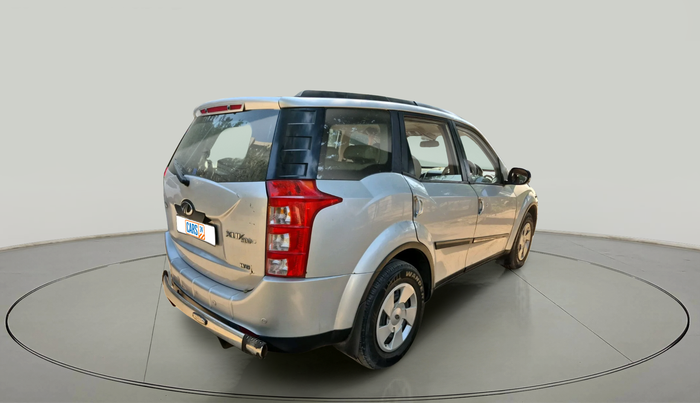 2015 Mahindra XUV500 W6, Diesel, Manual, 1,39,004 km, exterior