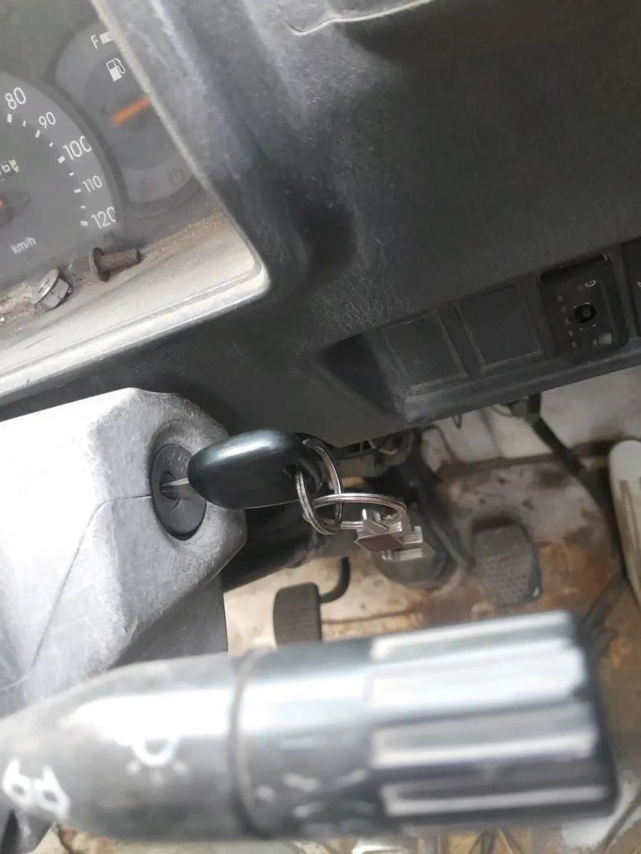 2011 Maruti OMNI E STD, CNG, Manual, 76,596 km, interior