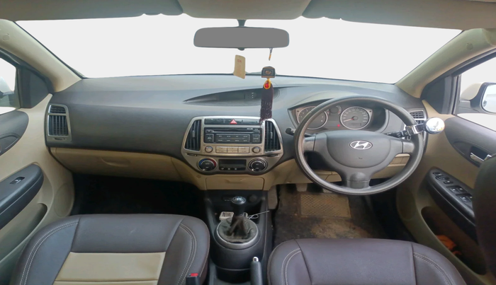 2013 Hyundai i20 MAGNA (O) 1.2, Petrol, Manual, 38,426 km, interior