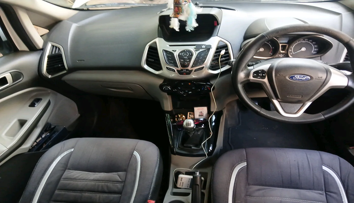 2017 Ford Ecosport TITANIUM 1.5L DIESEL, Diesel, Manual, 1,17,056 km, interior