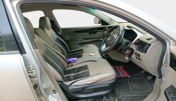 2016 Mahindra Kuv100 K6 D 6 STR, Diesel, Manual, 91,241 km, interior