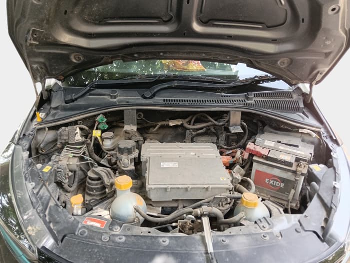 2023 Tata TIAGO EV XT MEDIUM RANGE, Electric, Automatic, 33,525 km, exterior