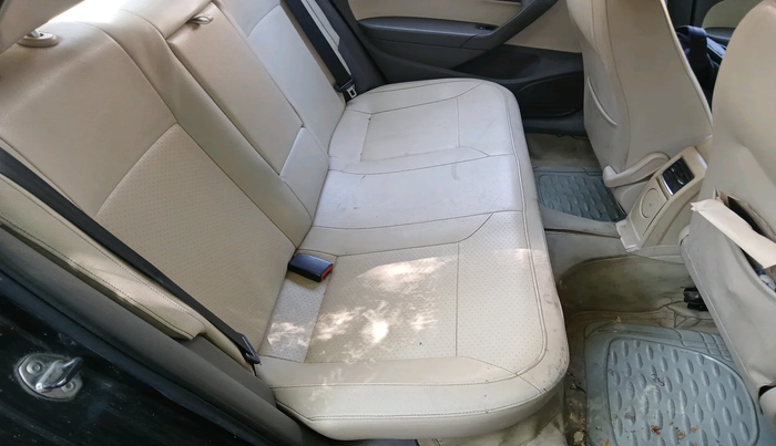 2015 Volkswagen Vento COMFORTLINE DIESEL 1.5, Diesel, Manual, 1,30,810 km, interior