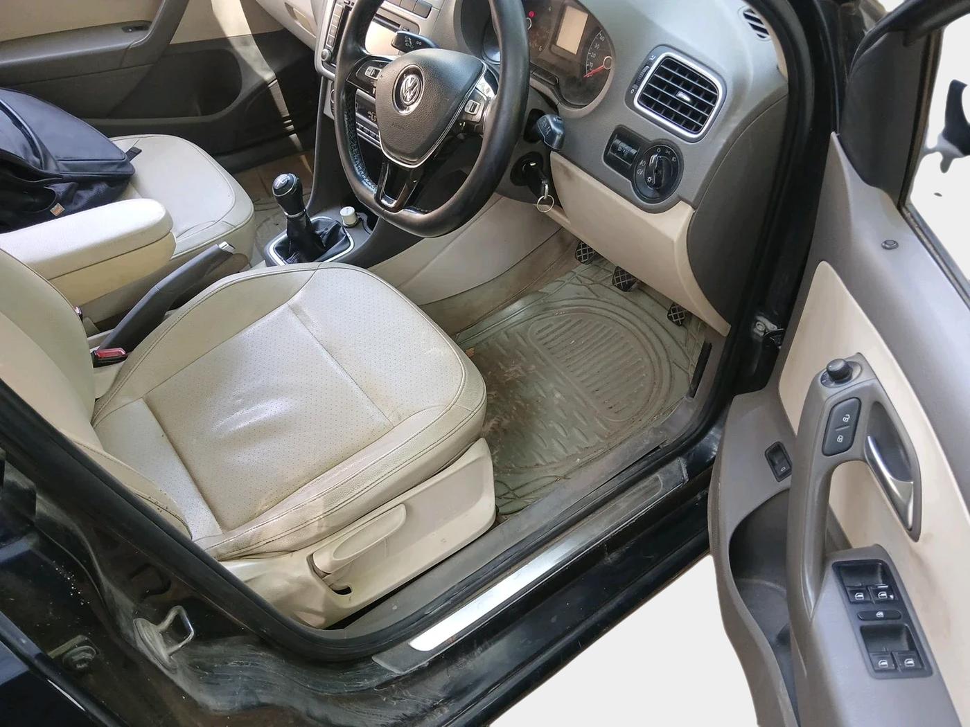 2015 Volkswagen Vento COMFORTLINE DIESEL 1.5, Diesel, Manual, 1,30,810 km, interior