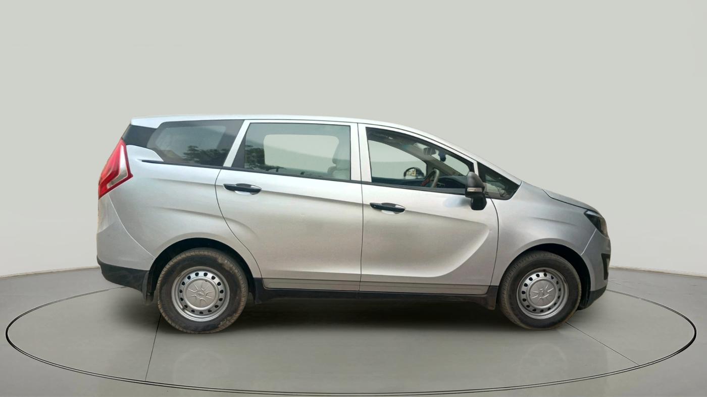 2022 Mahindra MARAZZO M2 8 STR, Diesel, Manual, 47,985 km, exterior