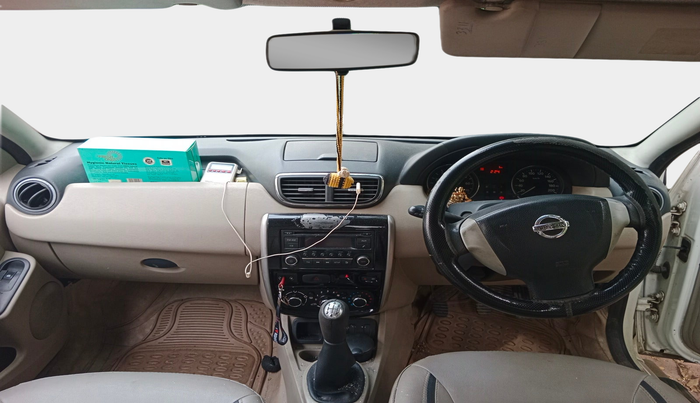 2014 Nissan Terrano XL (D), Diesel, Manual, 1,50,000 km, interior