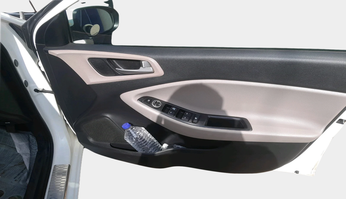 2020 Hyundai Elite i20 SPORTZ PLUS 1.2, Petrol, Manual, 1,00,472 km, interior