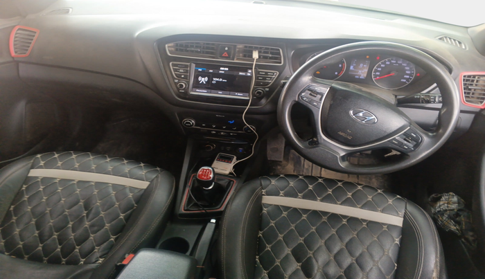 2018 Hyundai Elite i20 ASTA 1.4 CRDI DUAL TONE, Diesel, Manual, 2,00,000 km, interior