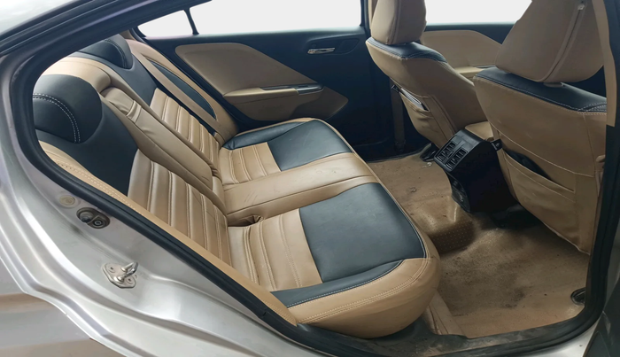 2014 Honda City 1.5L I-DTEC V, Diesel, Manual, 1,75,507 km, interior