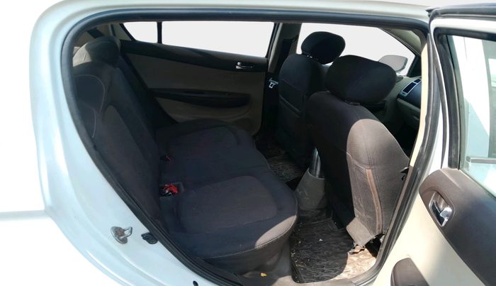 2011 Hyundai i20 MAGNA 1.4 CRDI, Diesel, Manual, 1,08,074 km, interior