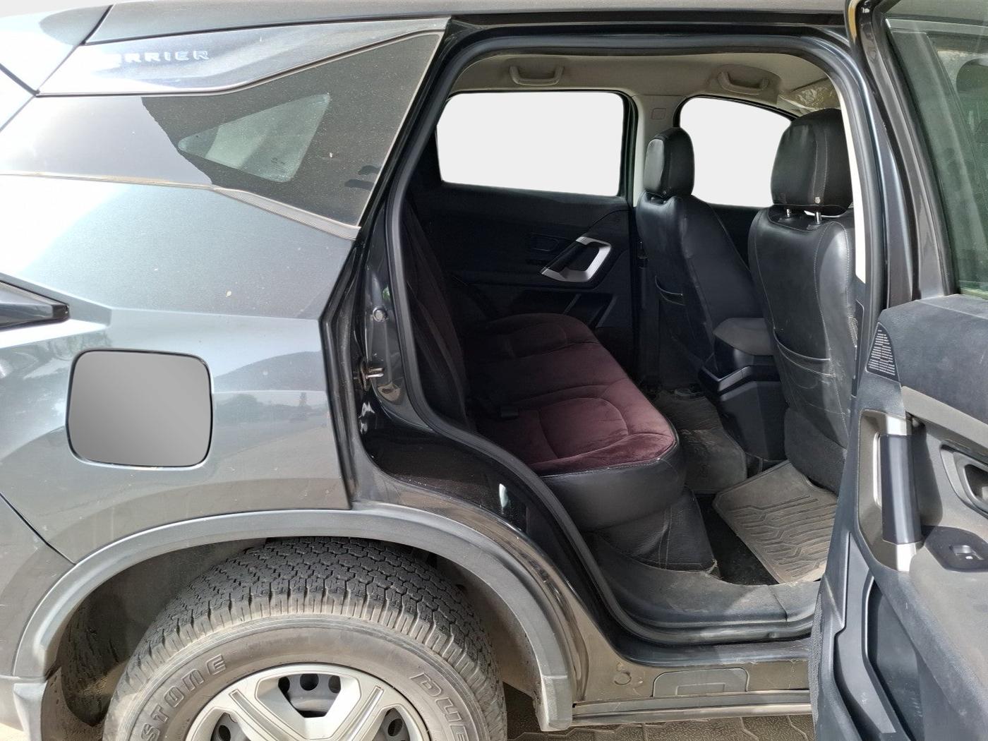 2020 Tata Harrier XM 2.0L KRYOTEC, Diesel, Manual, 1,27,317 km, interior