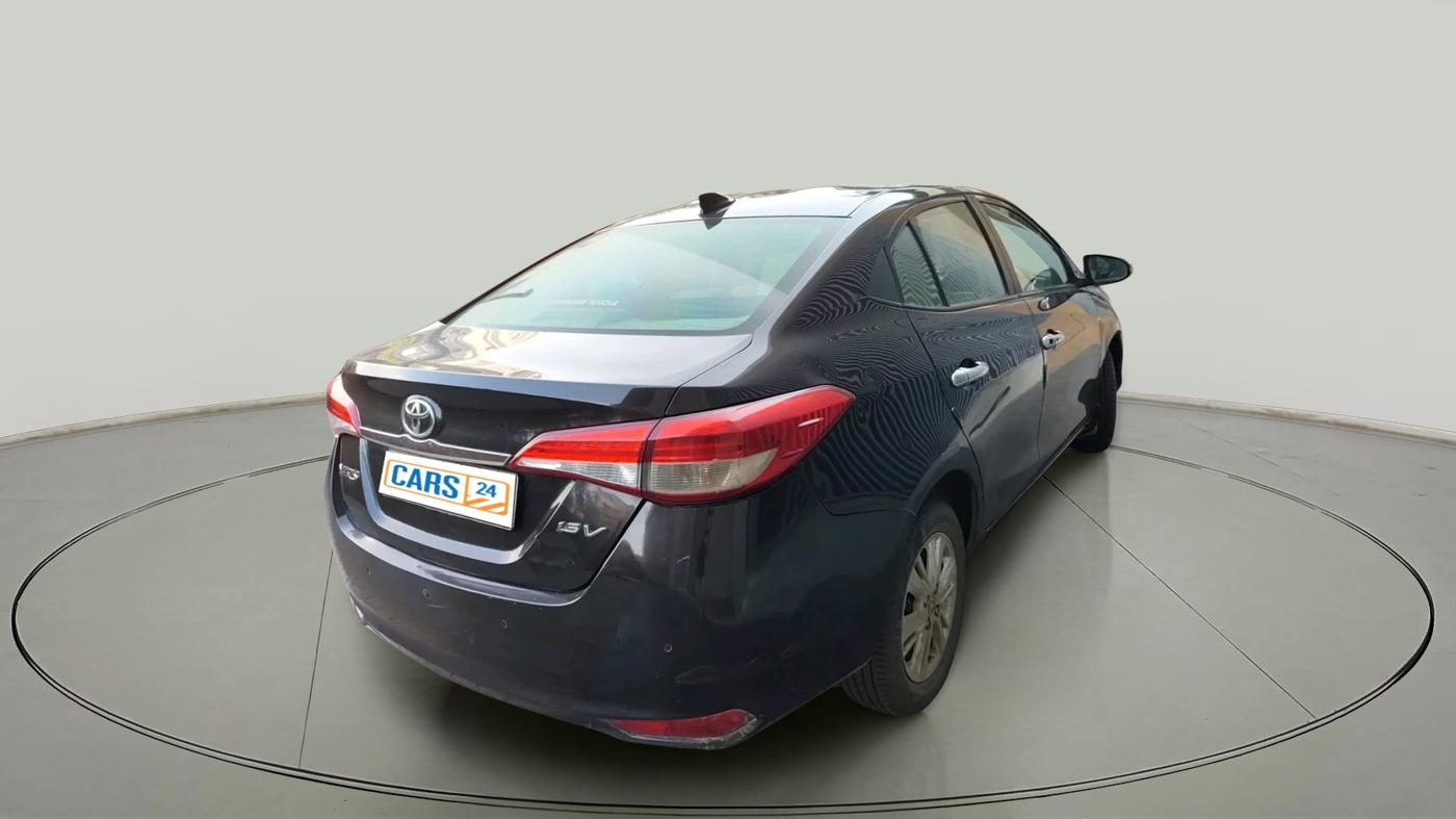 2018 Toyota YARIS V CVT, Petrol, Automatic, 1,16,205 km, exterior