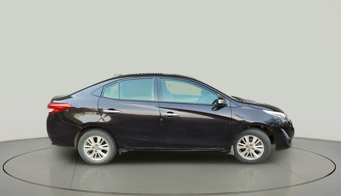 2018 Toyota YARIS V CVT, Petrol, Automatic, 1,16,205 km, exterior