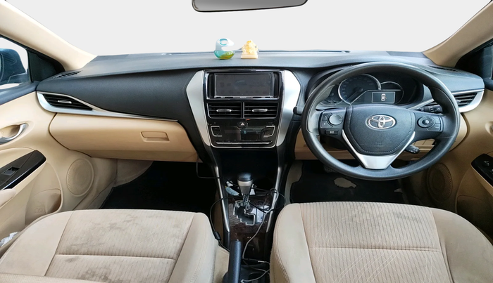 2018 Toyota YARIS V CVT, Petrol, Automatic, 1,16,205 km, interior