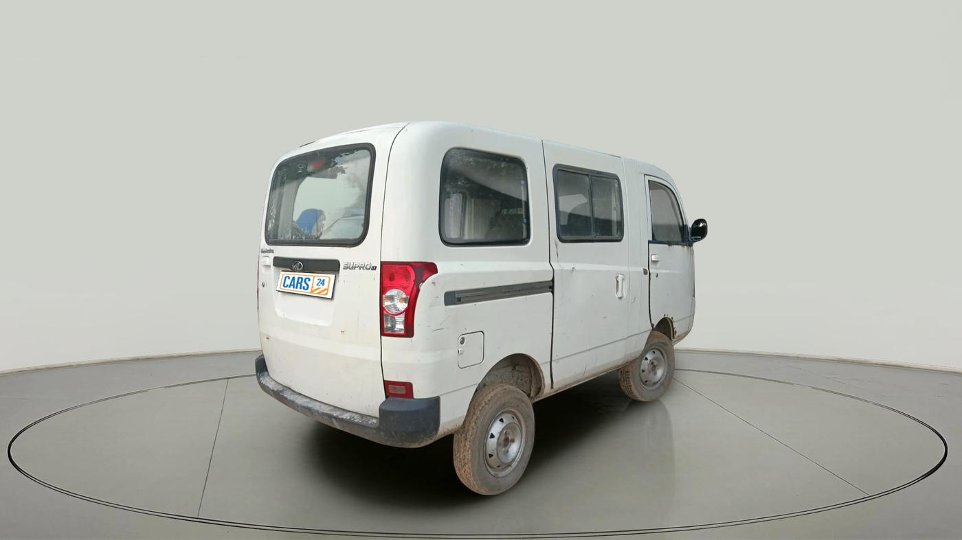 2016 Mahindra SUPRO LX 8 STR, Diesel, Manual, 83,585 km, exterior