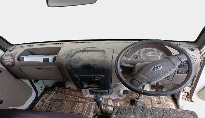 2016 Mahindra SUPRO LX 8 STR, Diesel, Manual, 83,585 km, interior