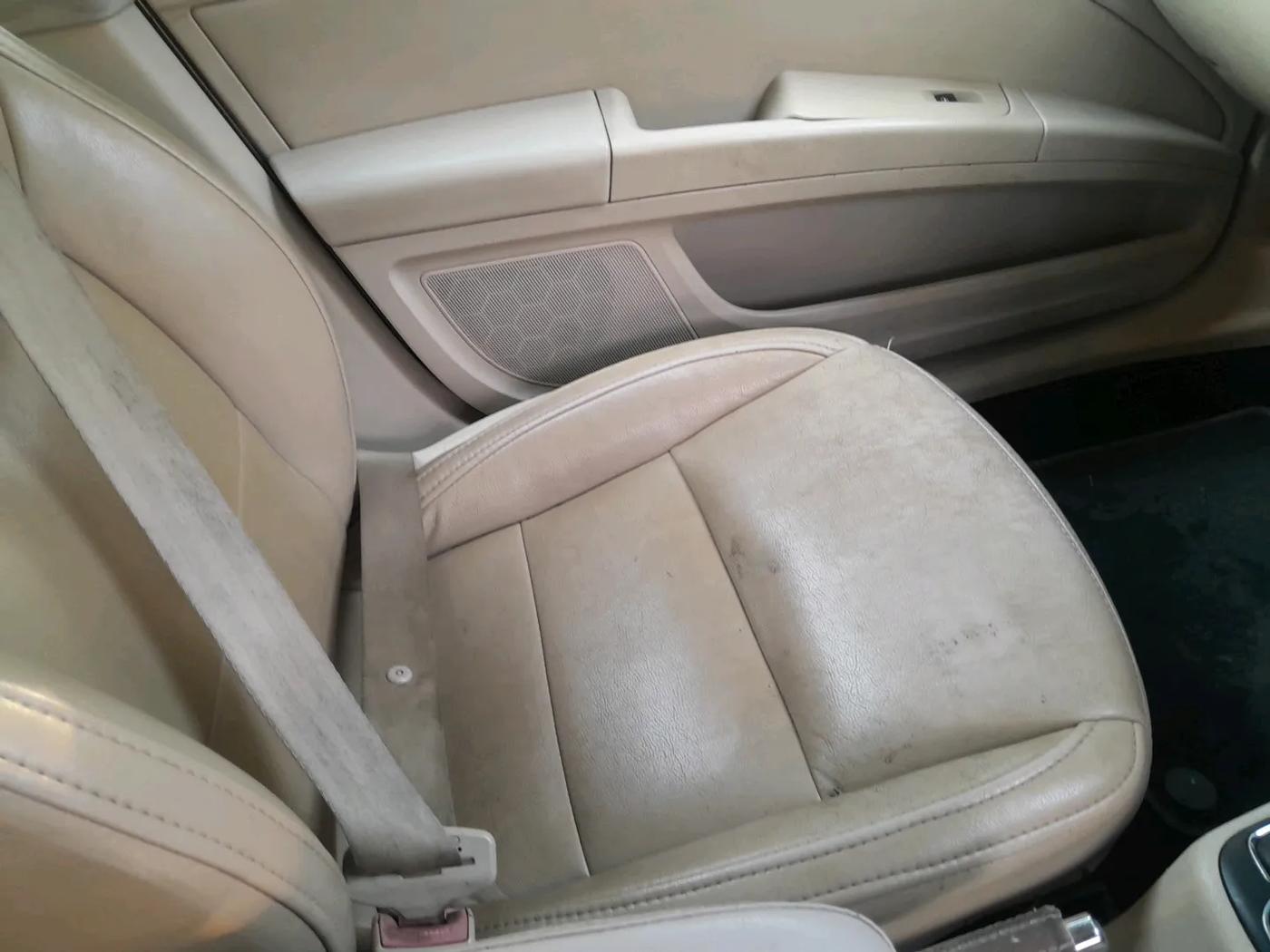 2013 Skoda Superb ELEGANCE 2.0 TDI CR AT, Diesel, Automatic, 1,66,020 km, interior