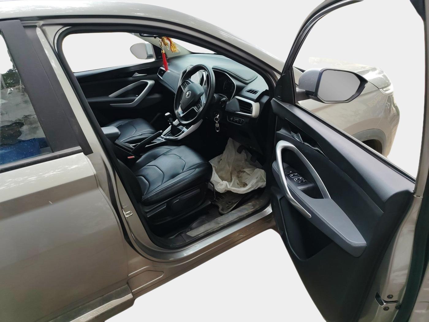 2019 MG HECTOR SUPER 2.0 DIESEL, Diesel, Manual, 57,336 km, interior