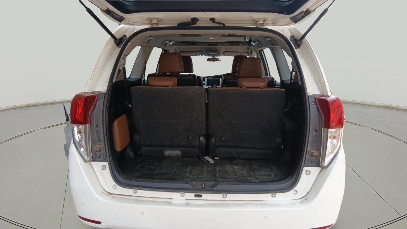 2019 Toyota Innova Crysta 2.7 ZX AT 7 STR, Petrol, Automatic, 2,77,177 km, exterior
